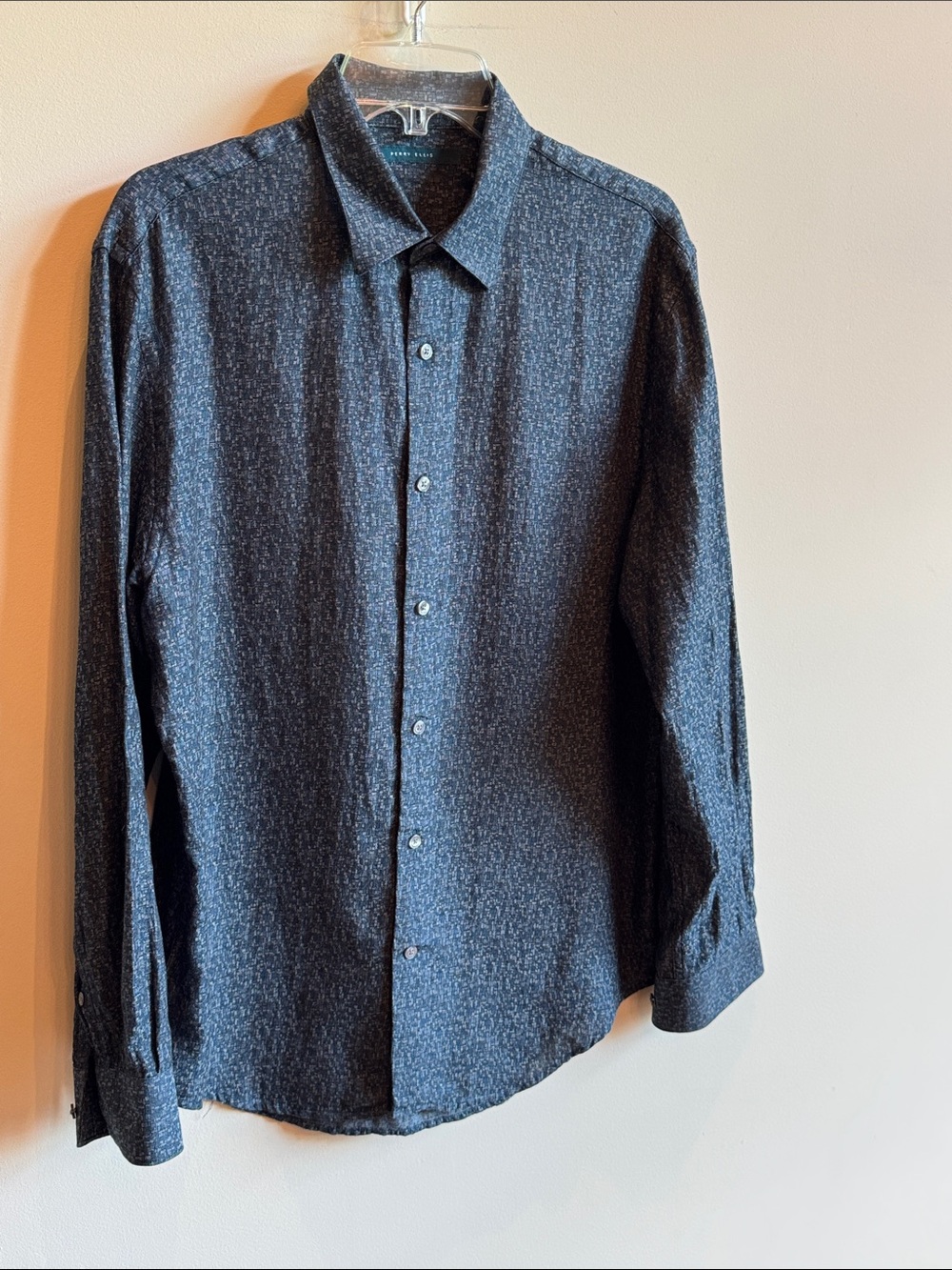 Perry Ellis Dark Navy Textured Long-Sleeve Button-Down Shirt